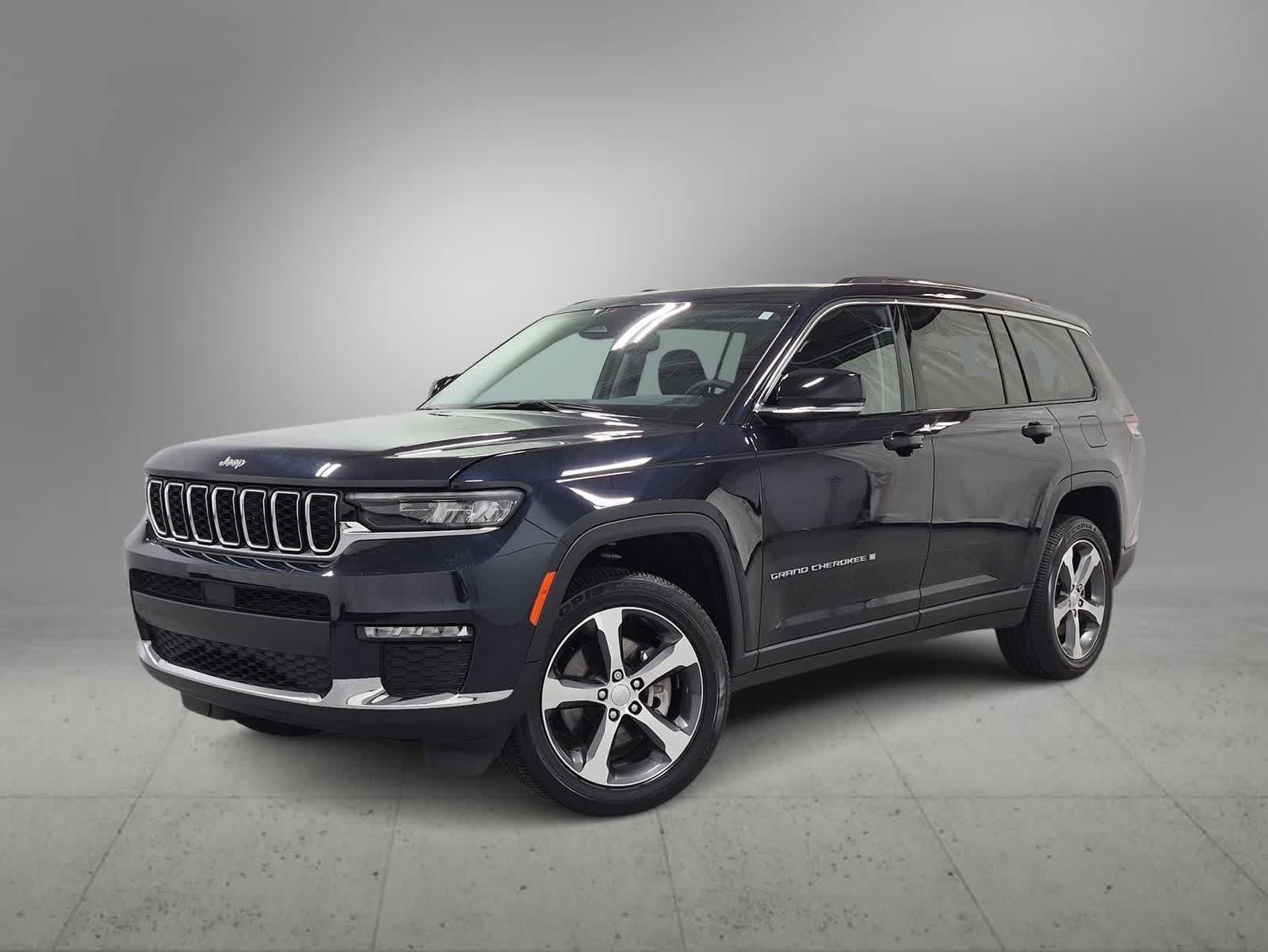 2023 Jeep Grand Cherokee L Limited — photo 1 of 38