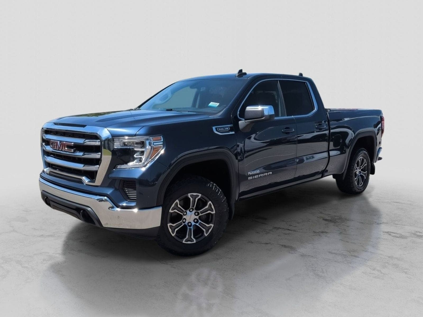 2020 GMC Sierra 1500 SLE — photo 1 of 34