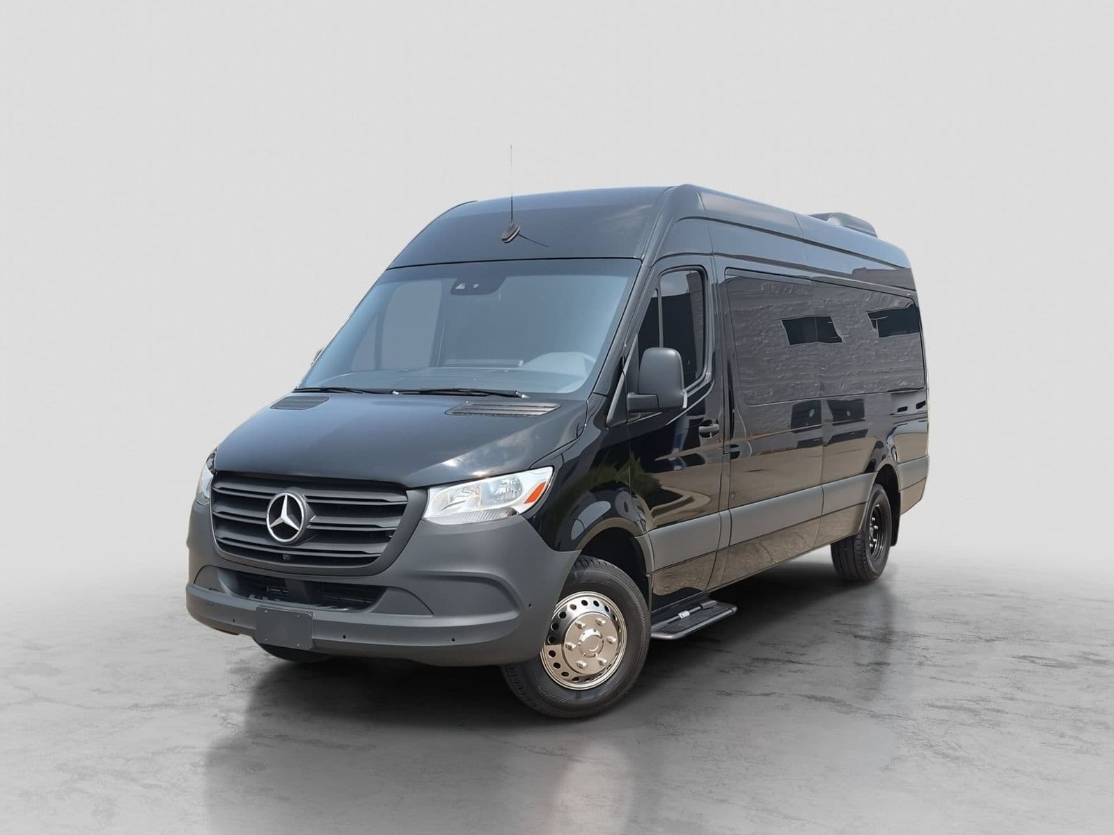 2022 Mercedes-Benz Sprinter 3500 Cargo 170 WB — photo 1 of 35