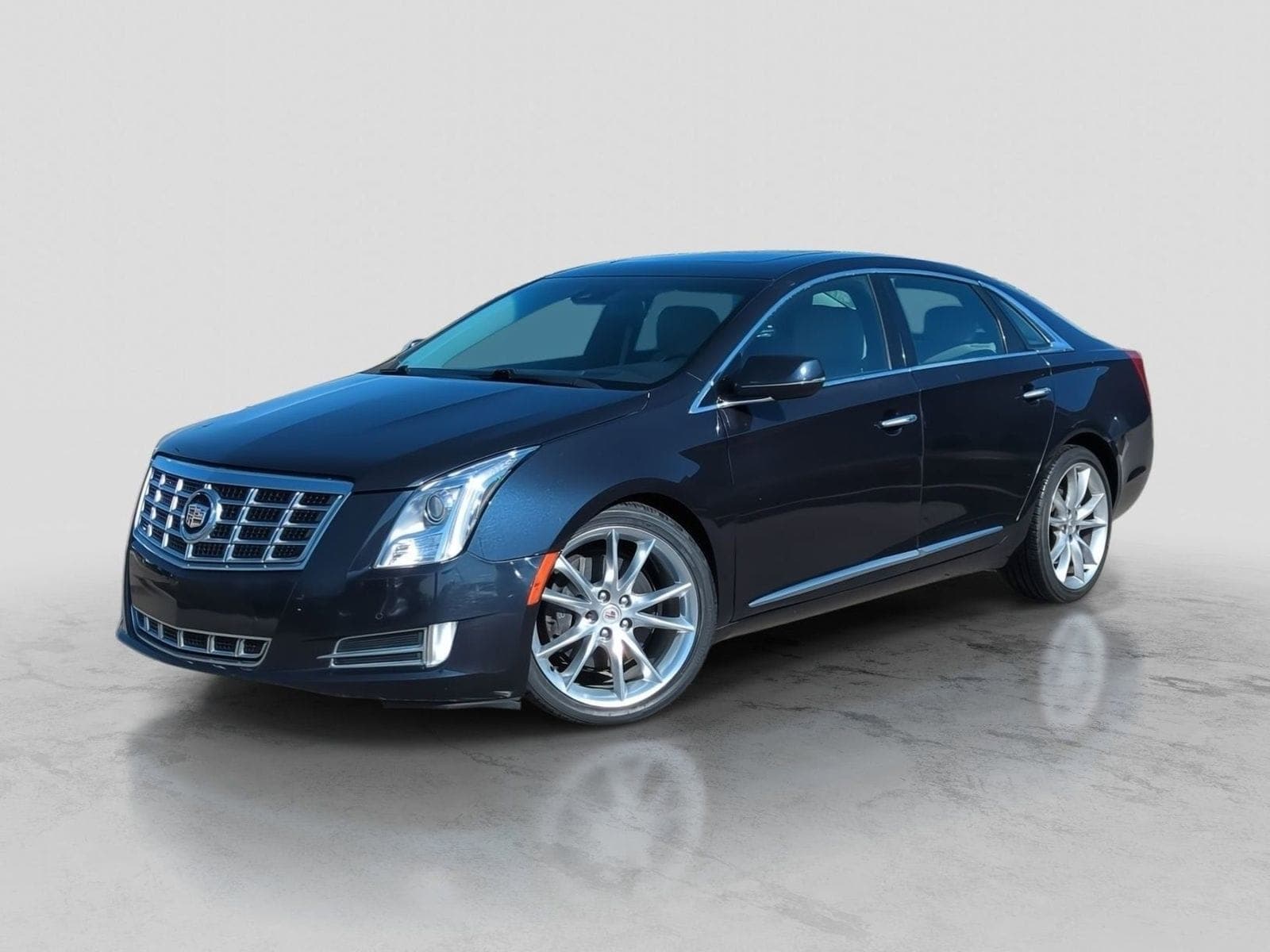 2013 Cadillac XTS Premium — photo 1 of 37