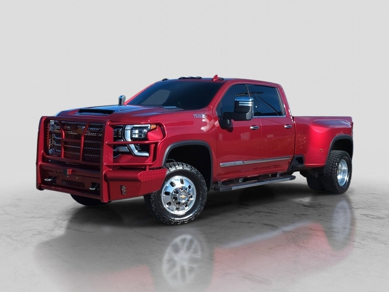 2025 Chevrolet Silverado 3500HD High Country — photo 1 of 37