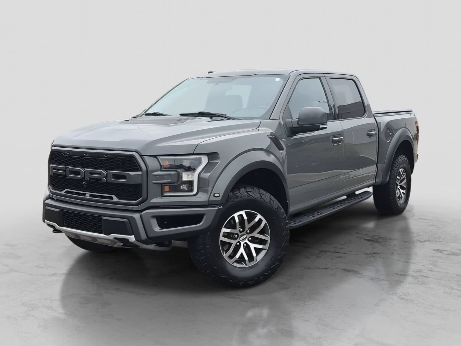 2018 Ford F-150 Raptor — photo 1 of 37