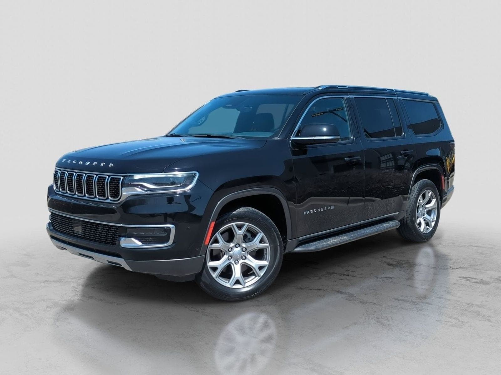2022 Jeep Wagoneer Series II — photo 1 of 36
