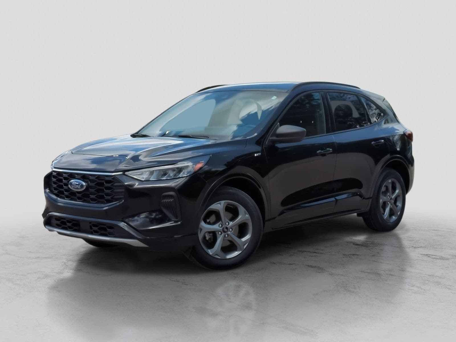 2024 Ford Escape ST-Line — photo 1 of 35