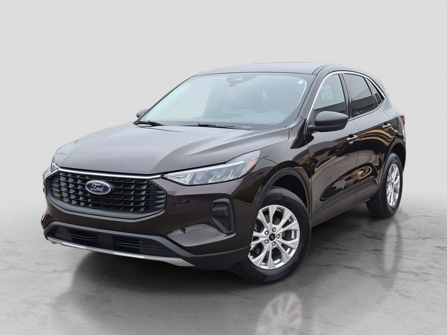 2023 Ford Escape Active — photo 1 of 34