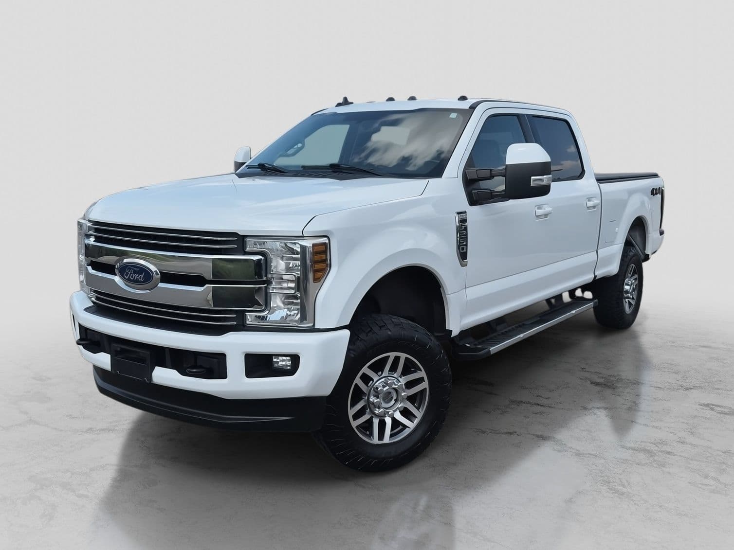 2019 Ford F-250SD Lariat — photo 1 of 35