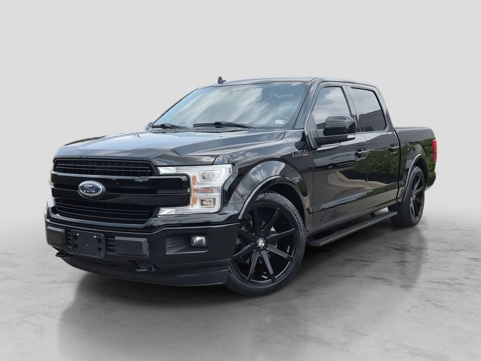 2018 Ford F-150 Lariat — photo 1 of 37