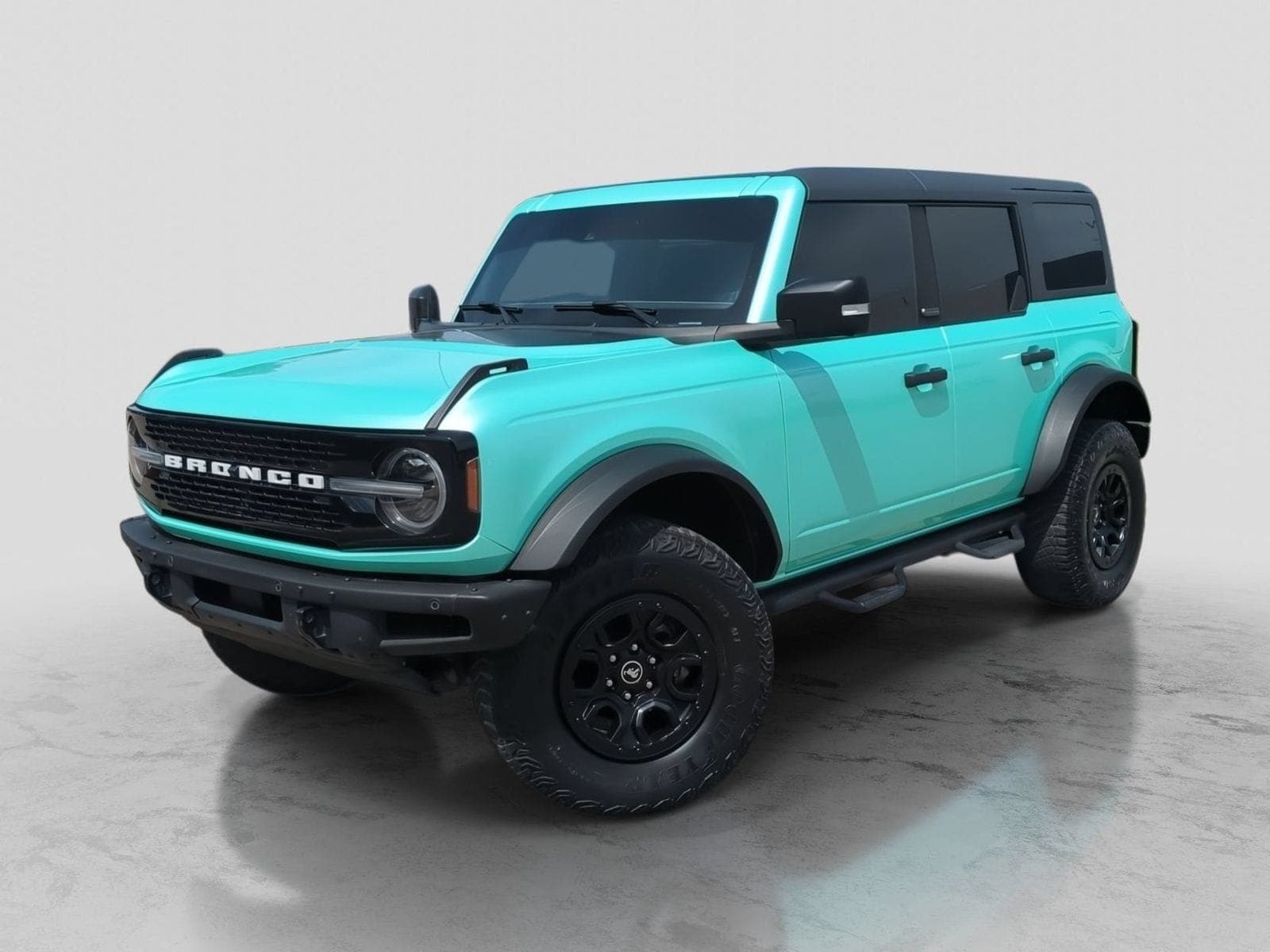 2022 Ford Bronco Wildtrak — photo 1 of 34