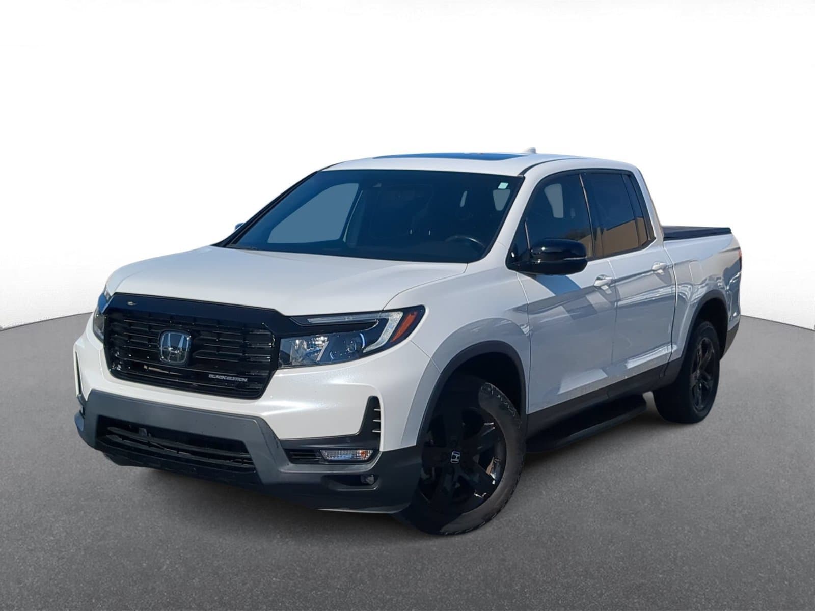 2022 Honda Ridgeline Black Edition — photo 1 of 32