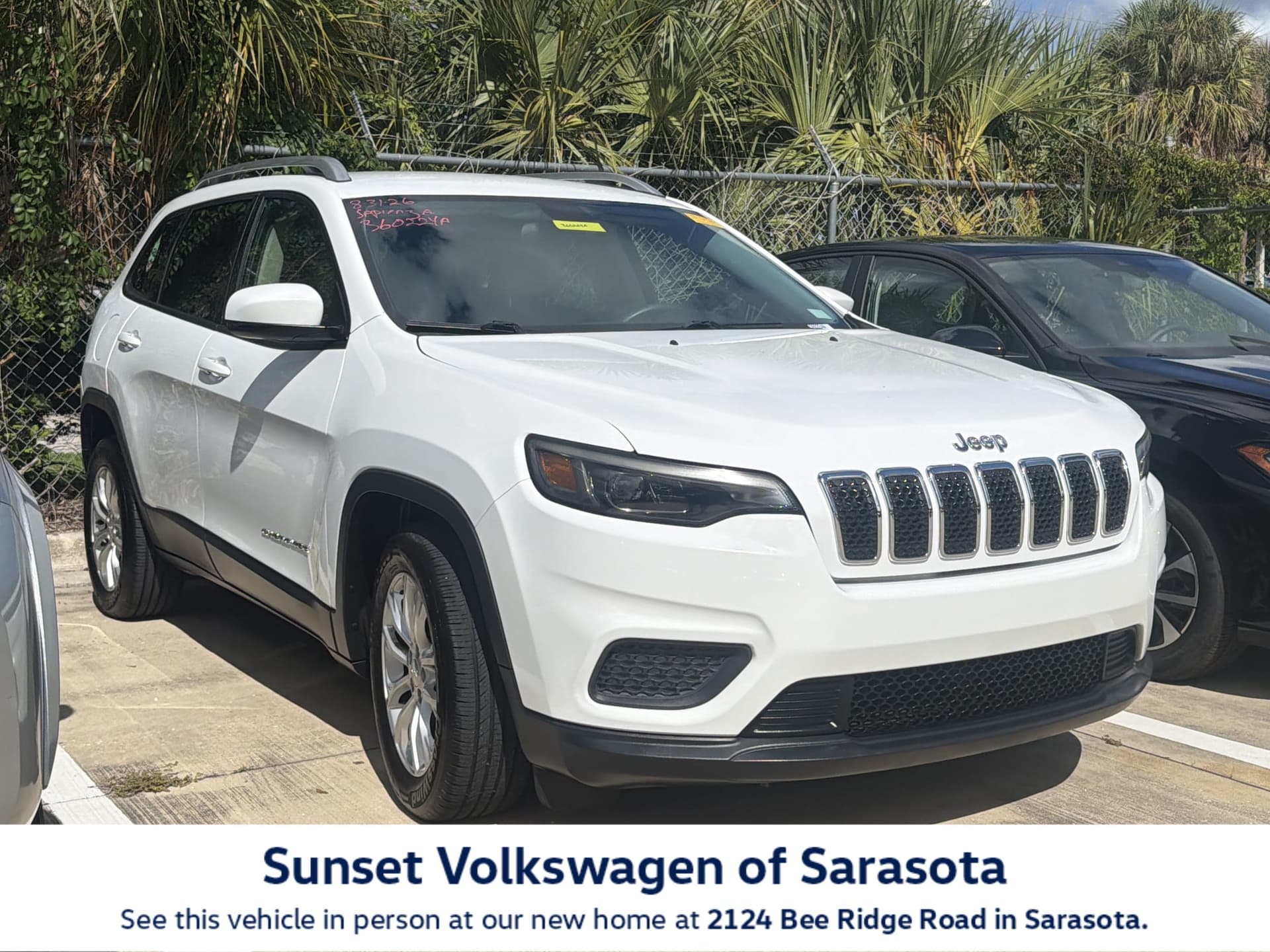 2020 Jeep Cherokee Latitude — photo 1 of 4