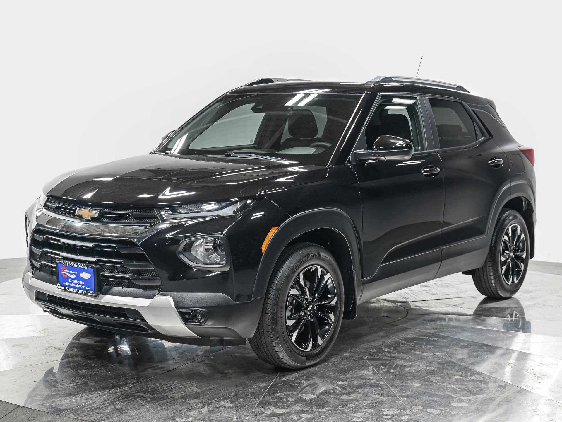 2023 Chevrolet Trailblazer LT — photo 1 of 29
