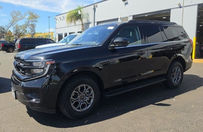 2025 Ford Expedition Active — photo 1 of 6