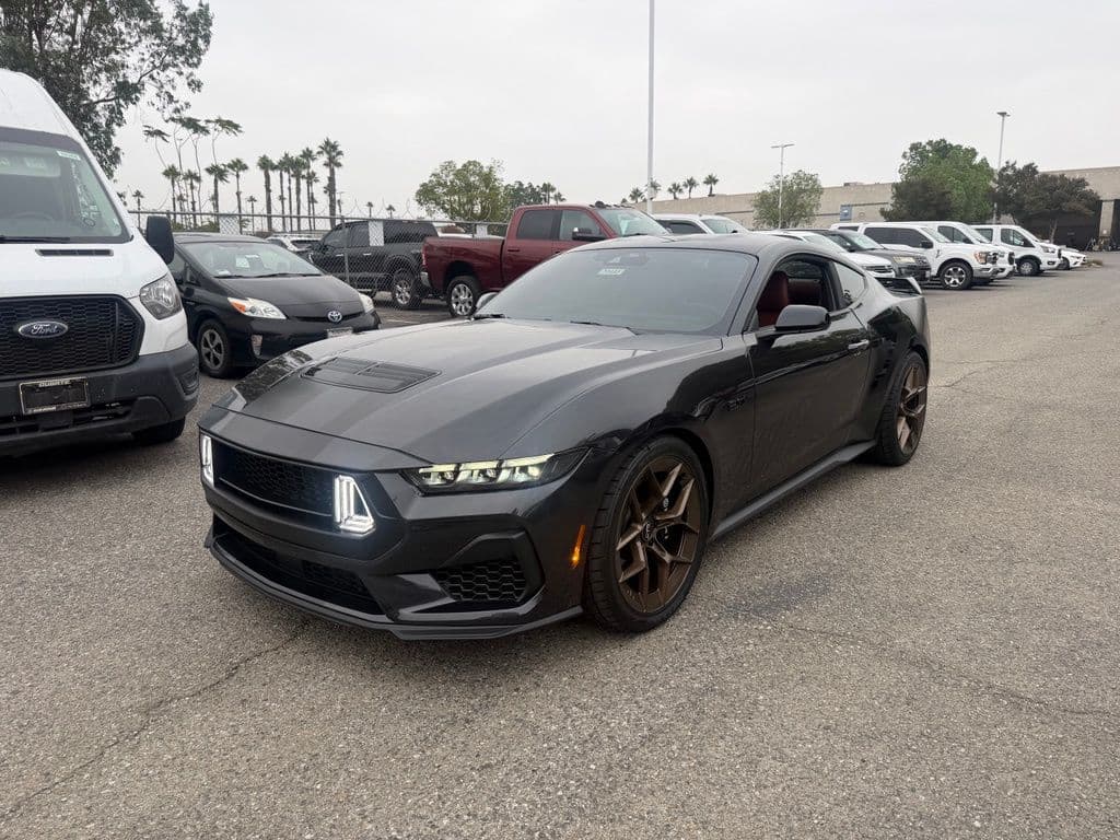 2024 Ford Mustang Base — photo 1 of 5