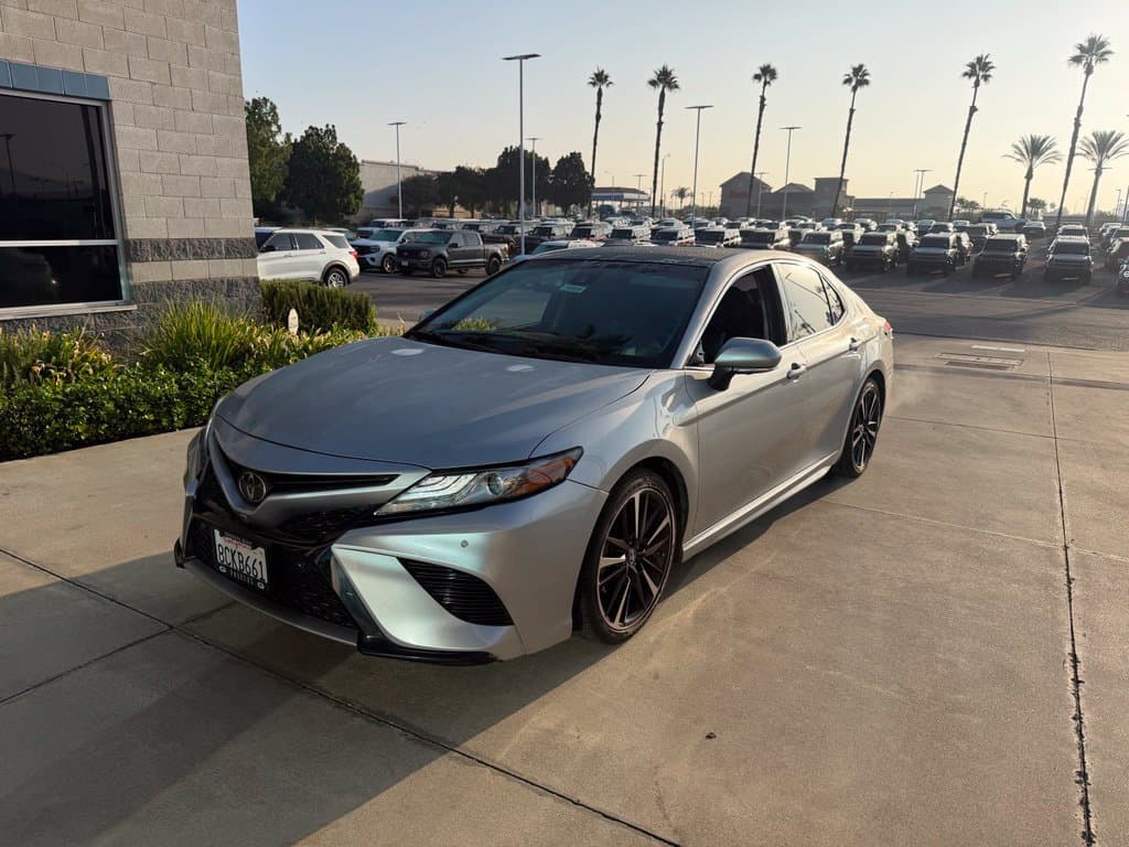 2018 Toyota Camry XSE V6 — photo 1 of 5