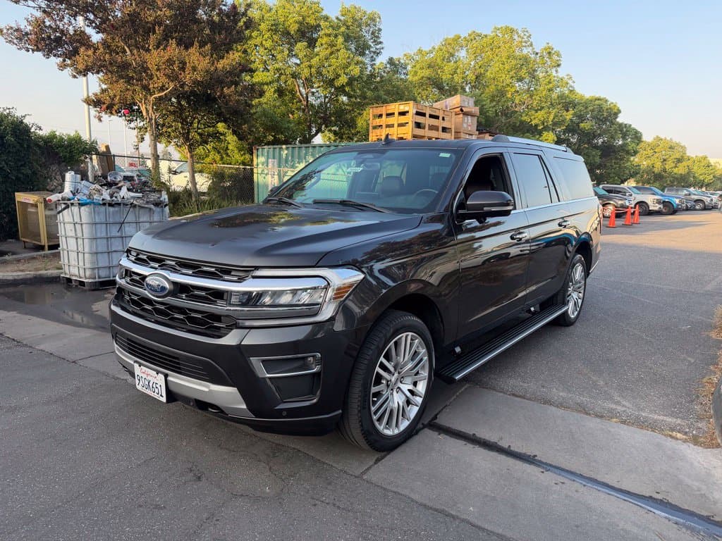 2024 Ford Expedition Max Limited — photo 1 of 5