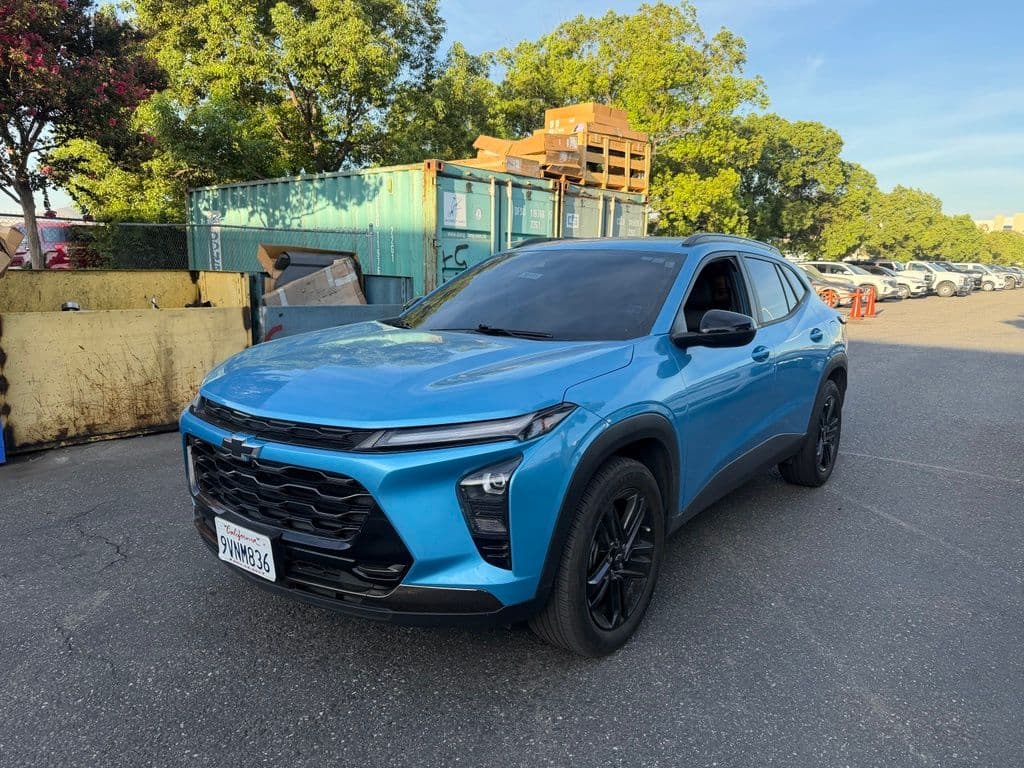 2025 Chevrolet Trax ACTIV — photo 1 of 5