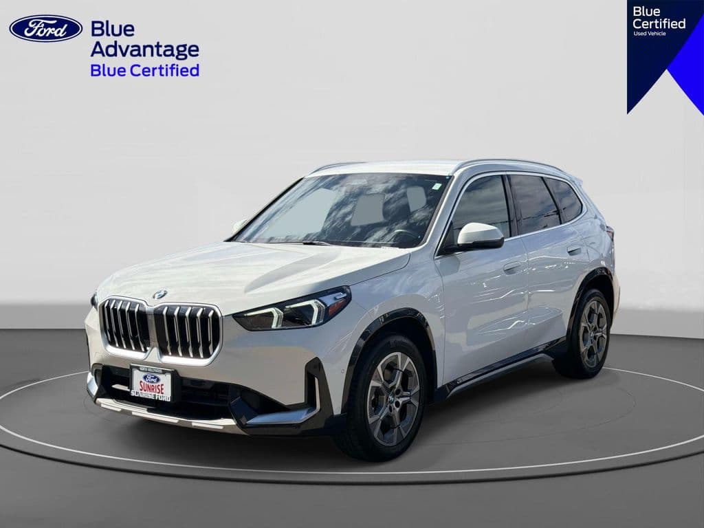 2025 BMW X1 xDrive28i — photo 1 of 32