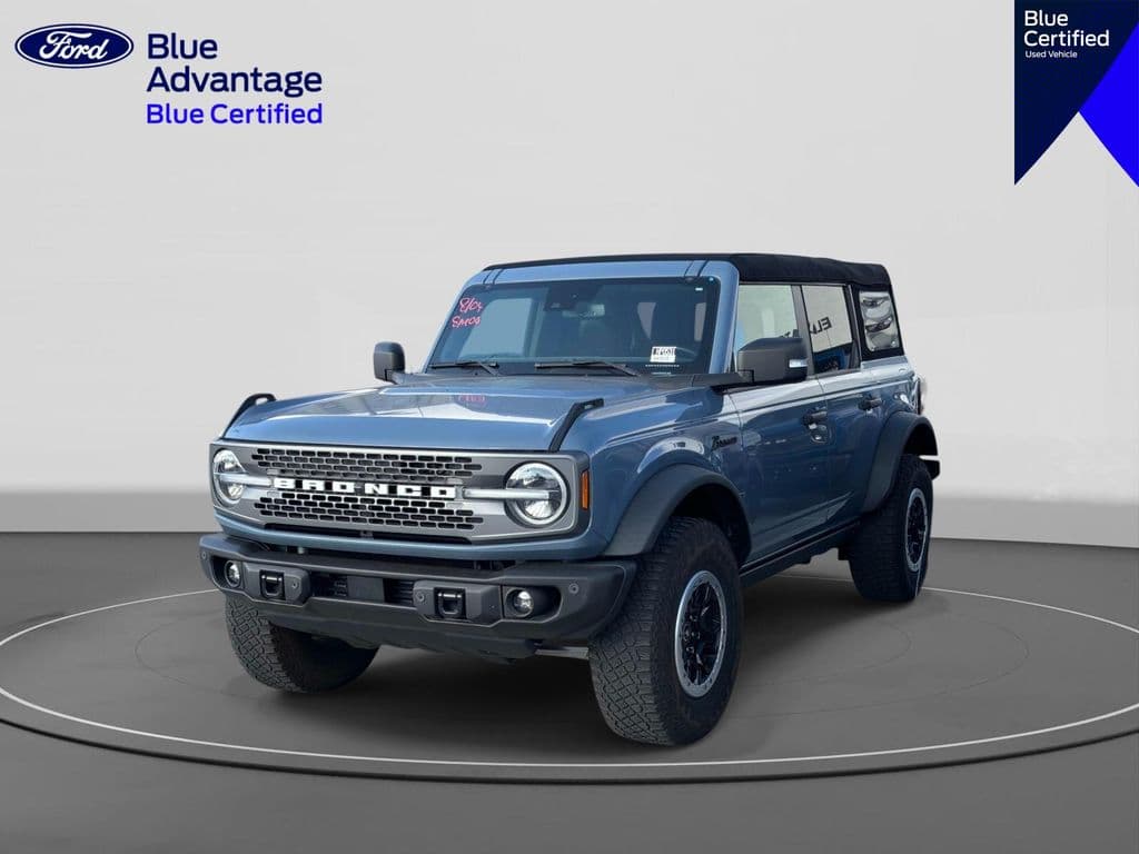 2023 Ford Bronco Base — photo 1 of 22