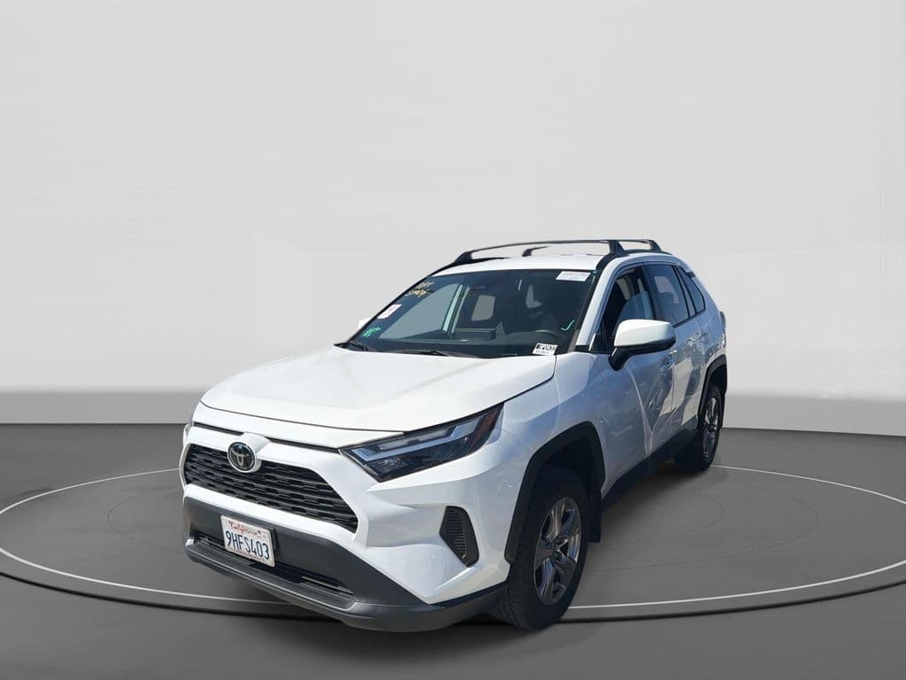 2023 Toyota RAV4 XLE — photo 1 of 21