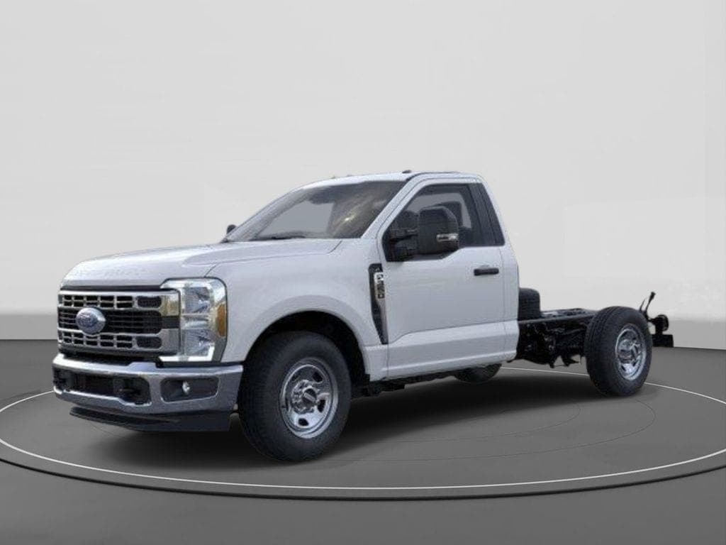 2026 Ford F-350 Chassis Base — photo 1 of 51