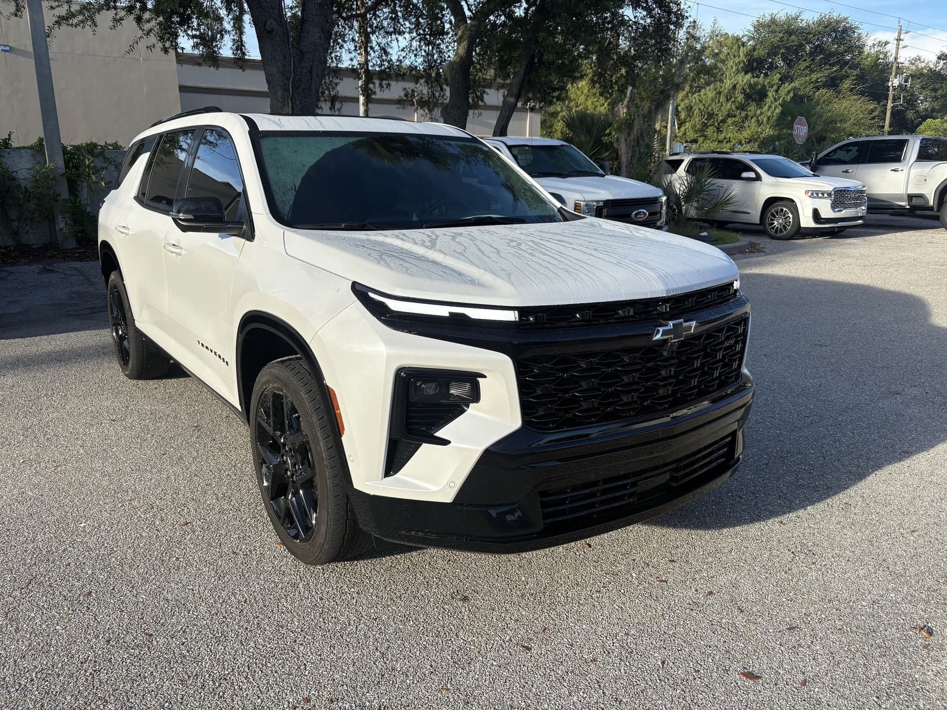 2024 Chevrolet Traverse Limited RS — photo 1 of 11
