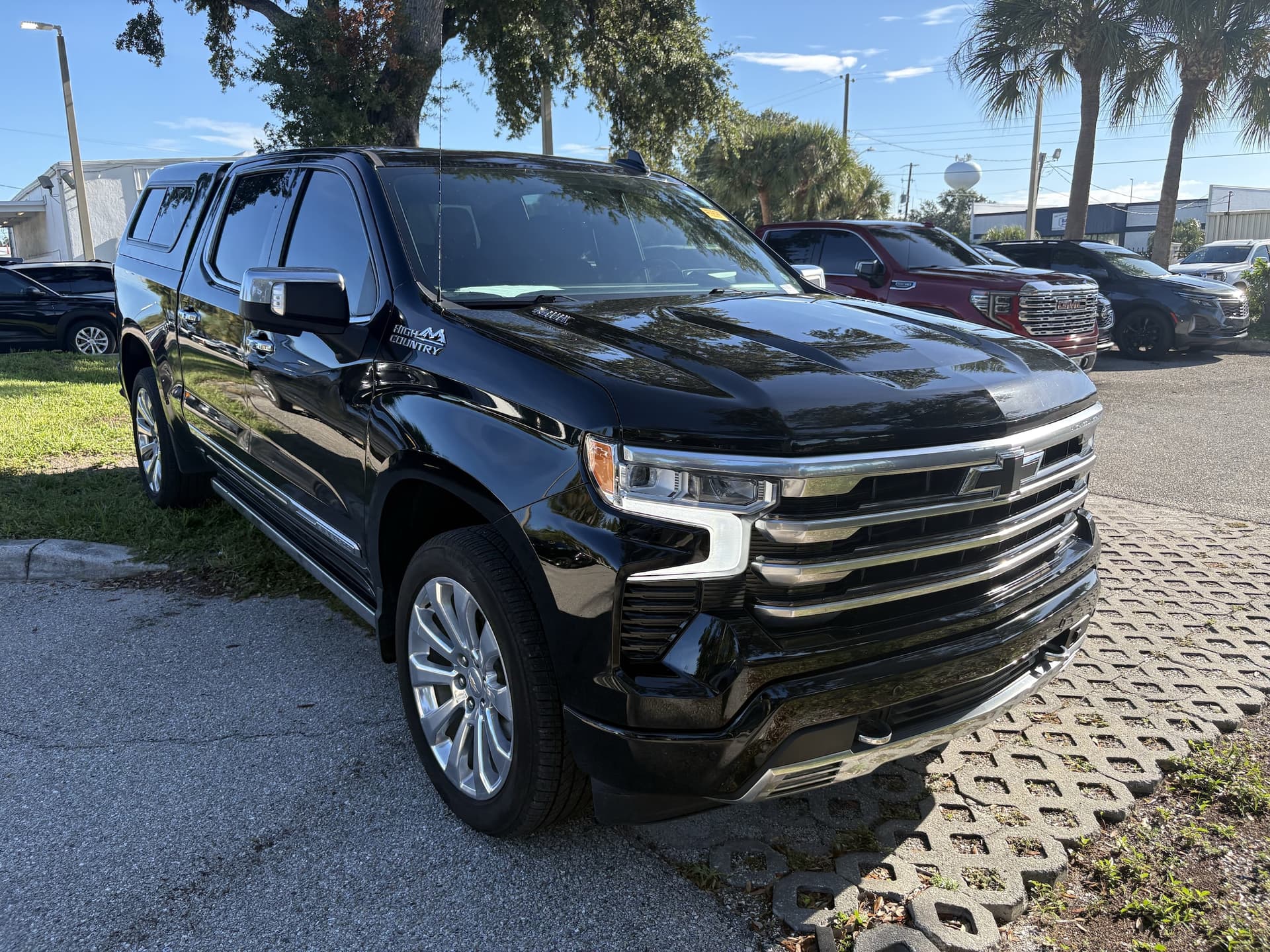 2024 Chevrolet Silverado 1500 High Country — photo 1 of 4