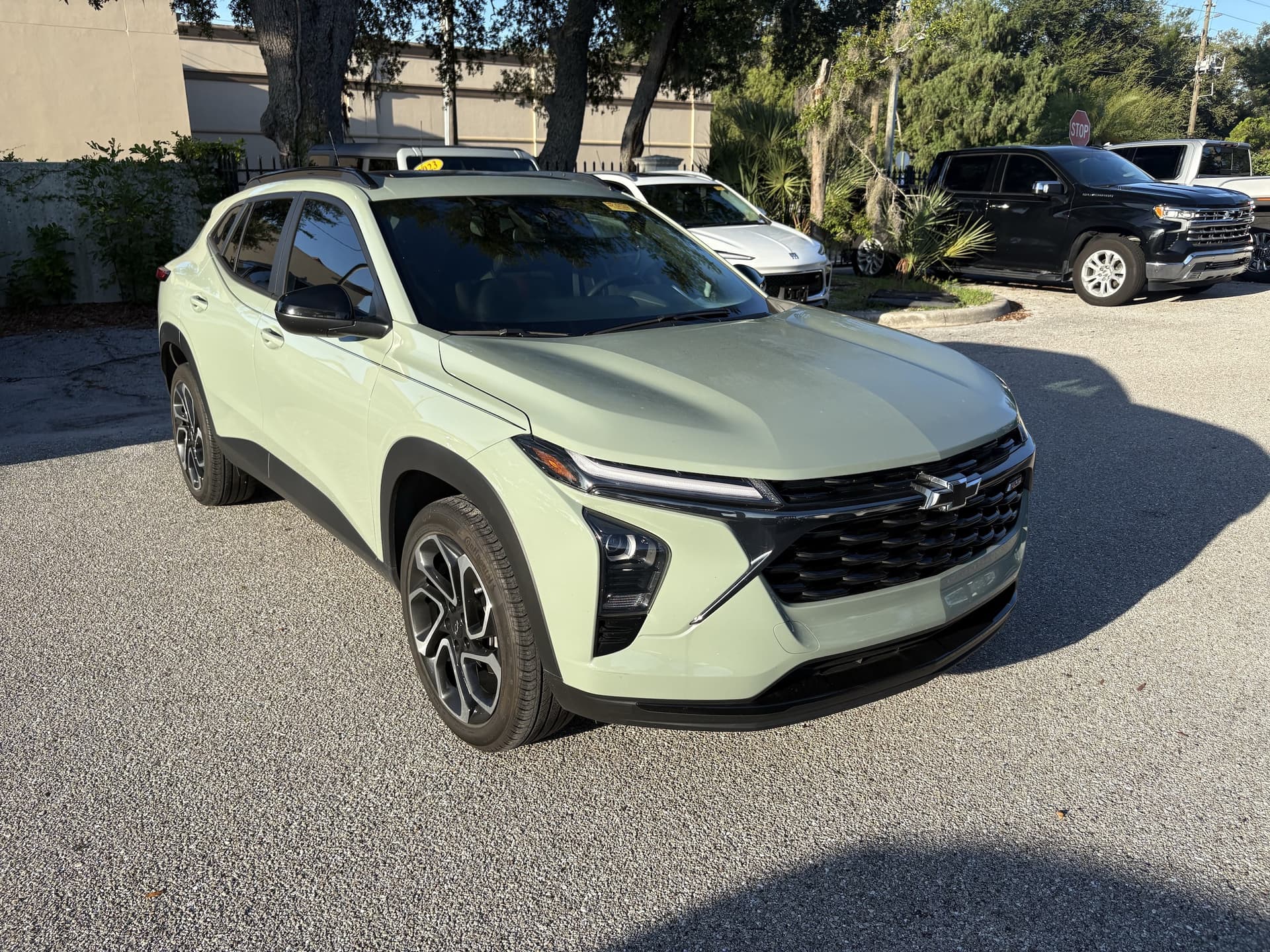 2024 Chevrolet Trax 2RS — photo 1 of 12