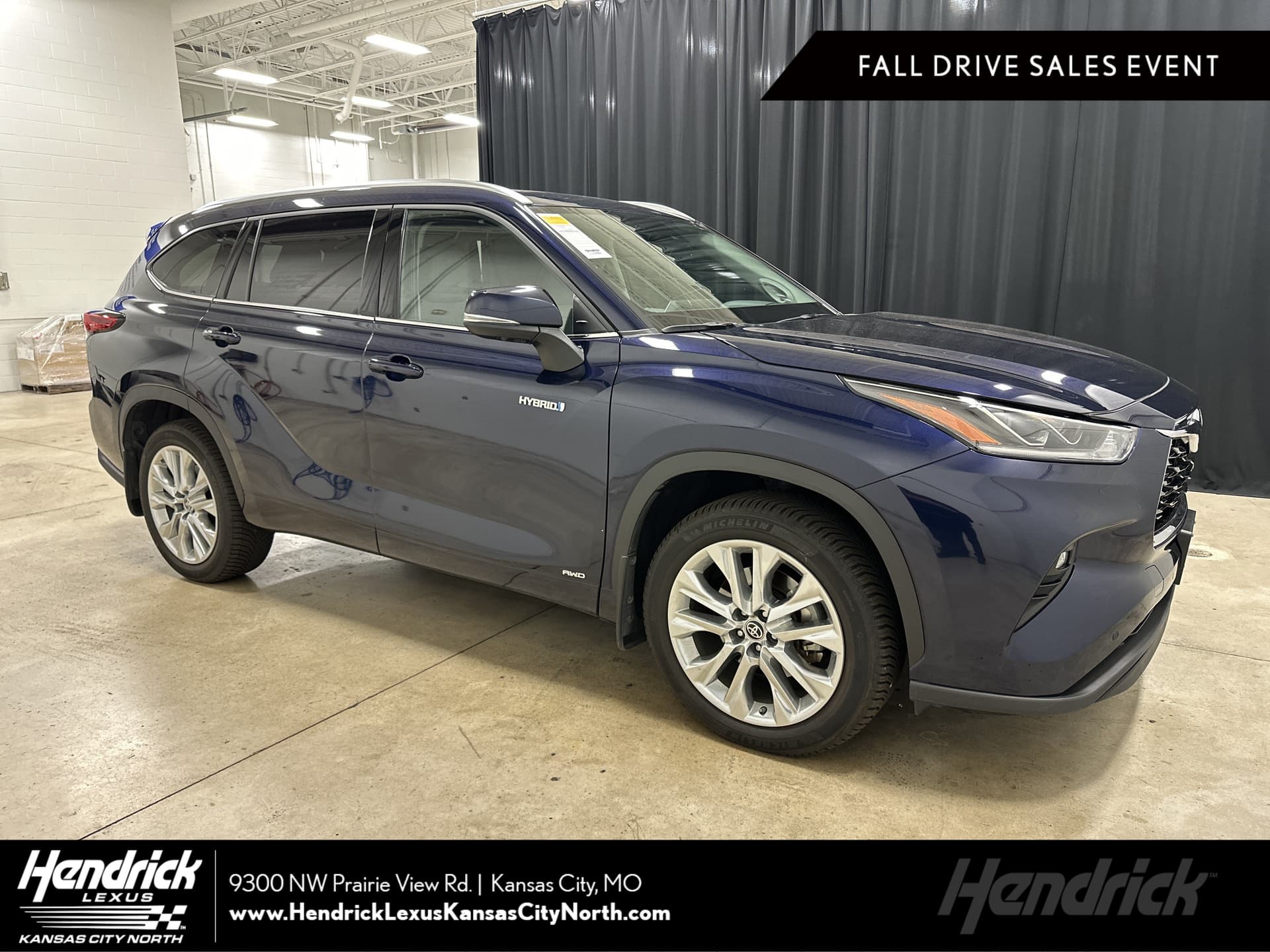 2021 Toyota Highlander Hybrid Limited — photo 1 of 37
