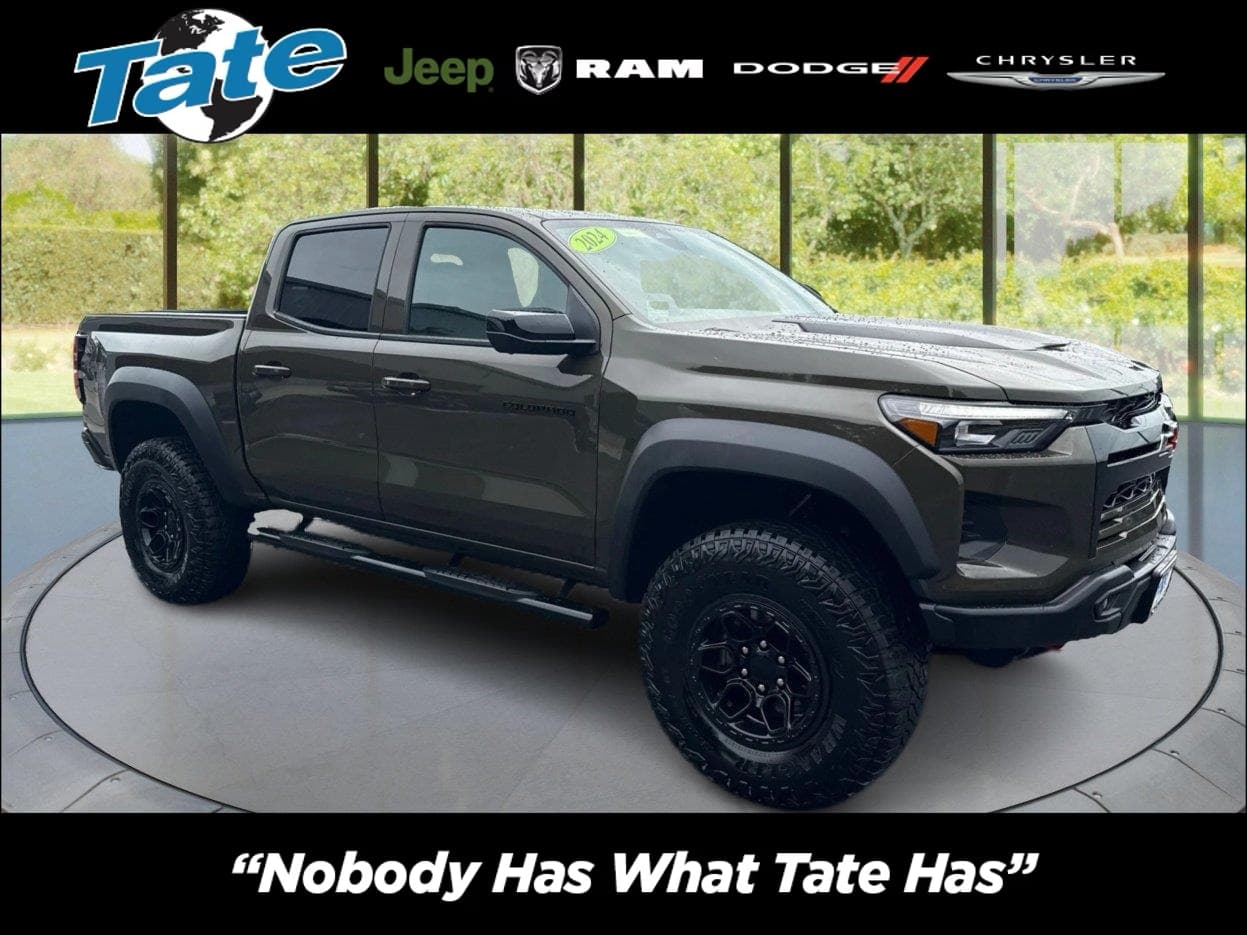 2024 Chevrolet Colorado 4WD ZR2 — photo 1 of 20