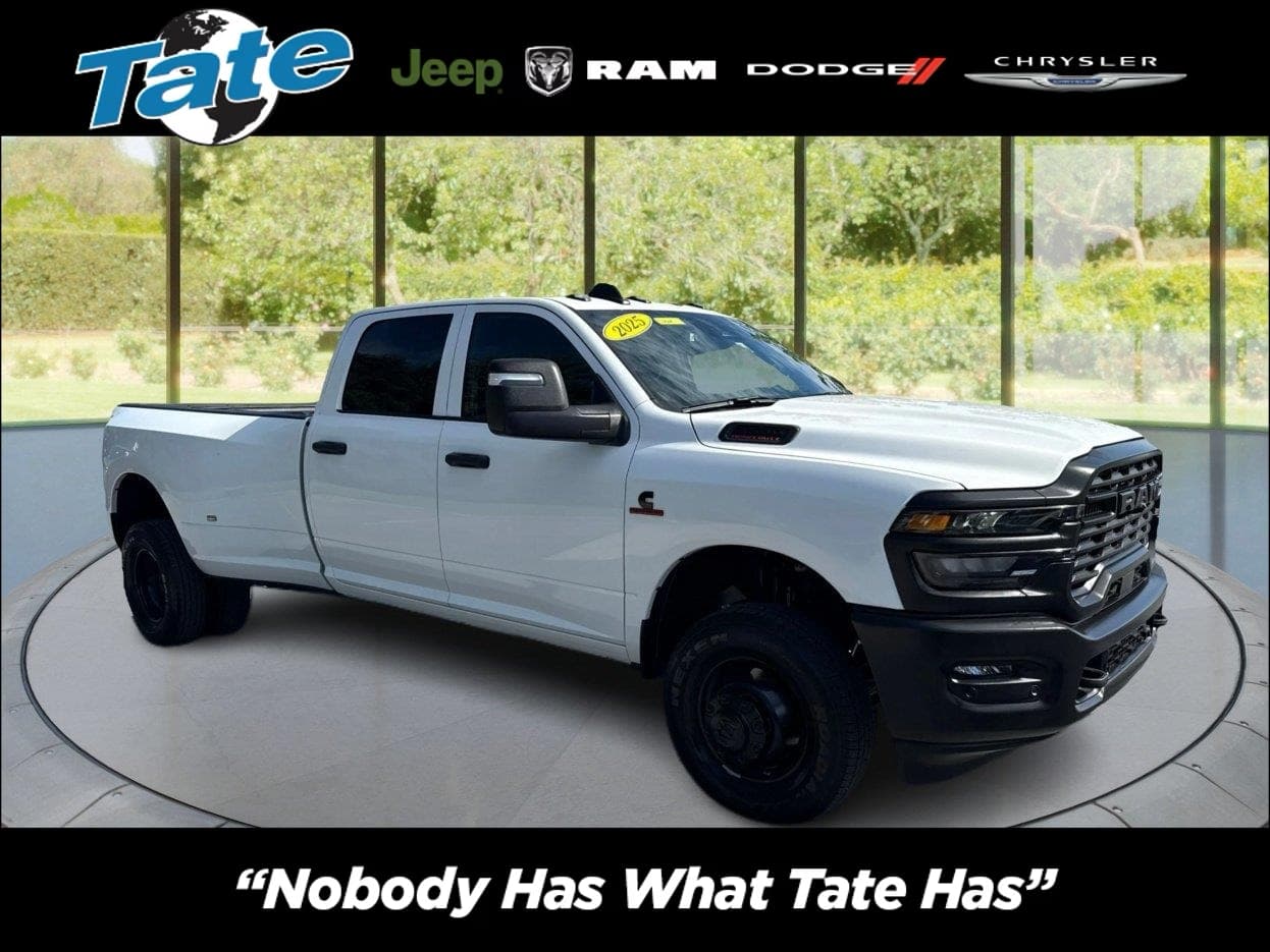 2025 RAM 3500 Tradesman — photo 1 of 21