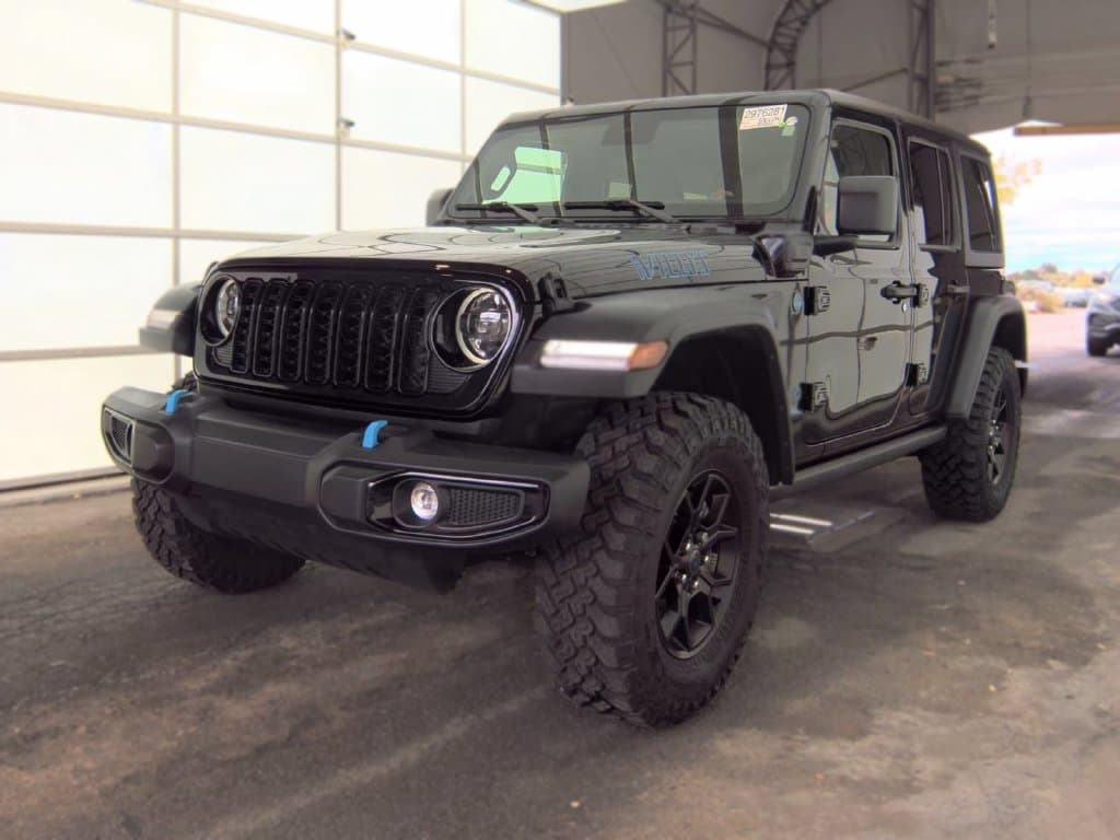 2024 Jeep Wrangler Base — photo 1 of 6