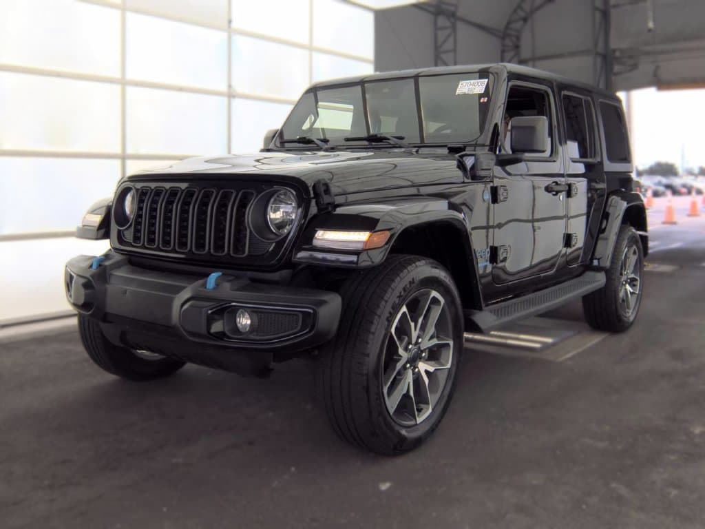 2024 Jeep Wrangler Base — photo 1 of 6