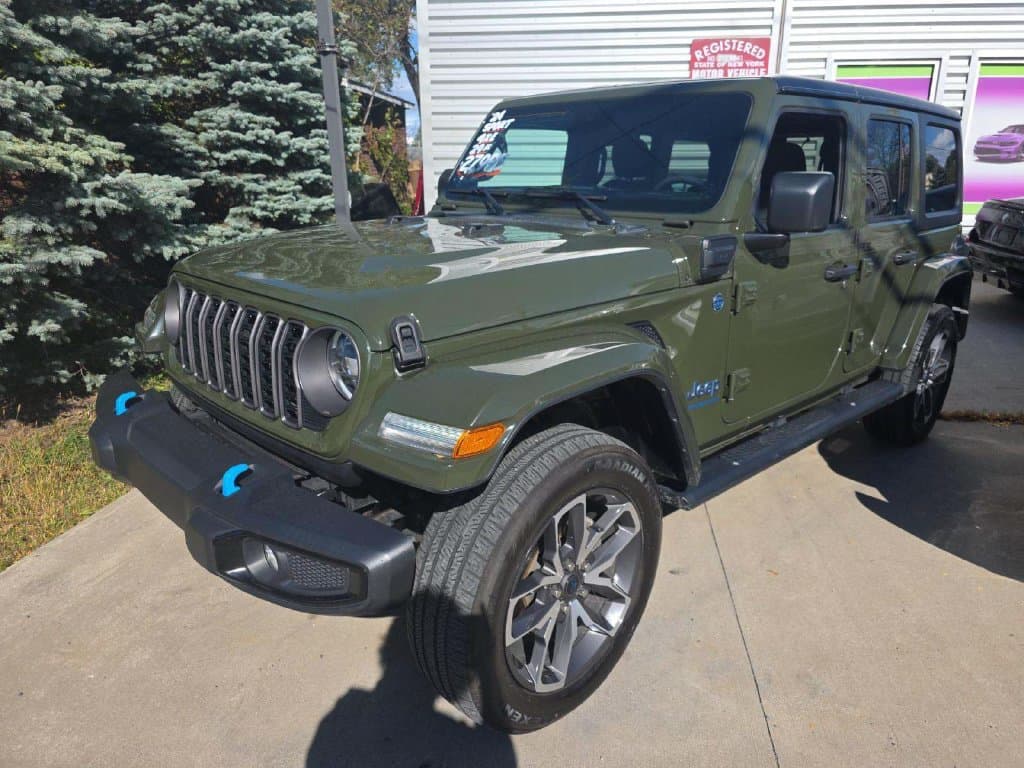 2024 Jeep Wrangler Sport — photo 1 of 5