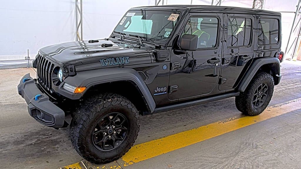 2024 Jeep Wrangler Sport — photo 1 of 5