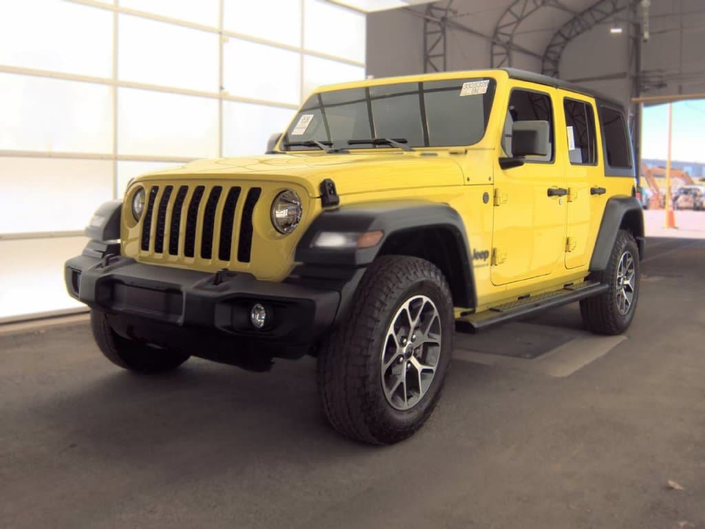 2024 Jeep Wrangler Sport — photo 1 of 5