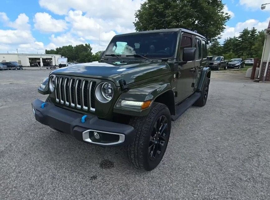 2023 Jeep Wrangler 4xe Sahara — photo 1 of 6