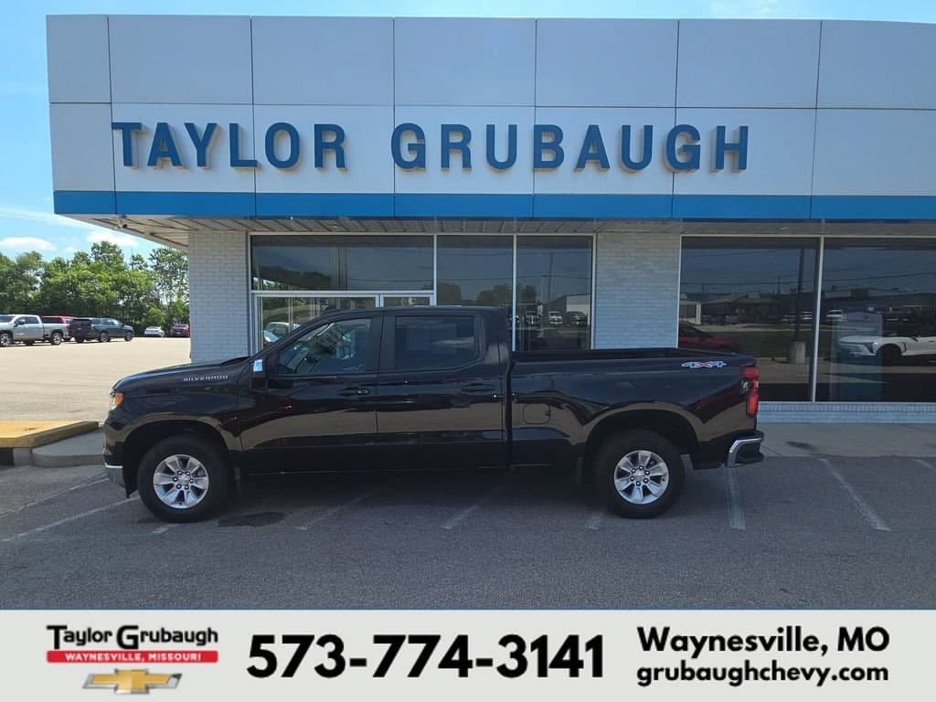 2023 Chevrolet Silverado 1500 LT — photo 1 of 31