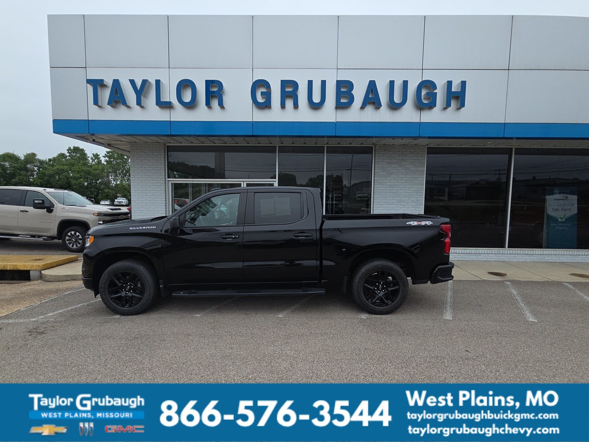 2023 Chevrolet Silverado 1500 RST — photo 1 of 31