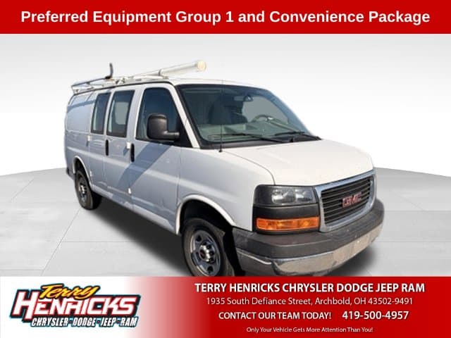 2014 GMC Savana Cargo Van Base — photo 1 of 18