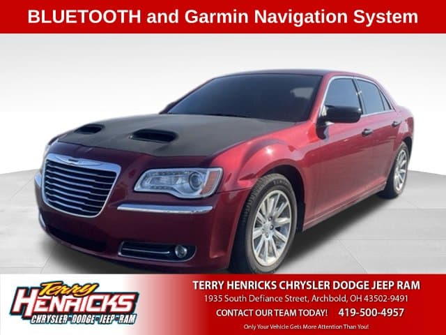 2012 Chrysler 300 Limited — photo 1 of 27