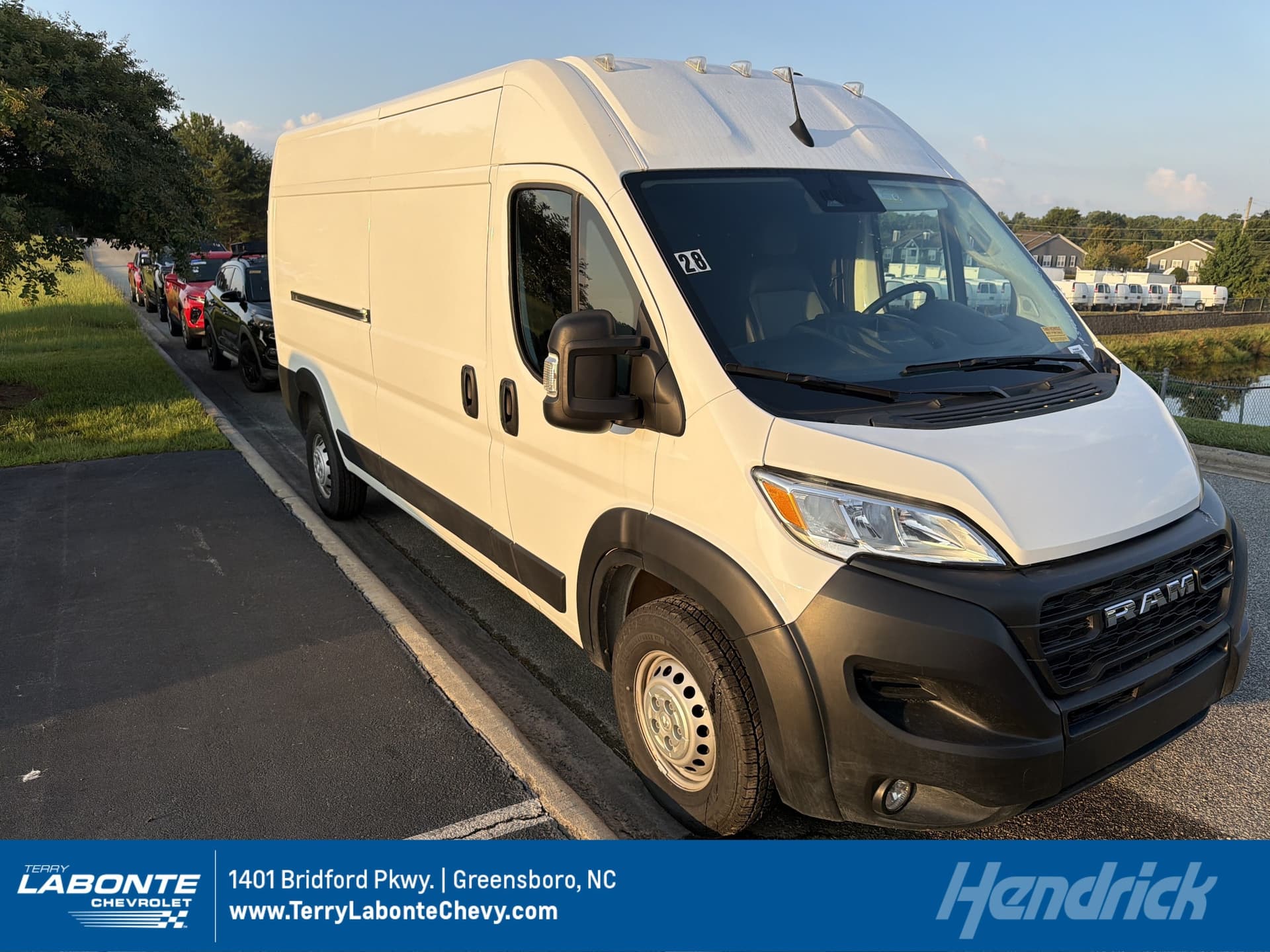 2025 RAM Promaster Cargo Van Tradesman — photo 1 of 12