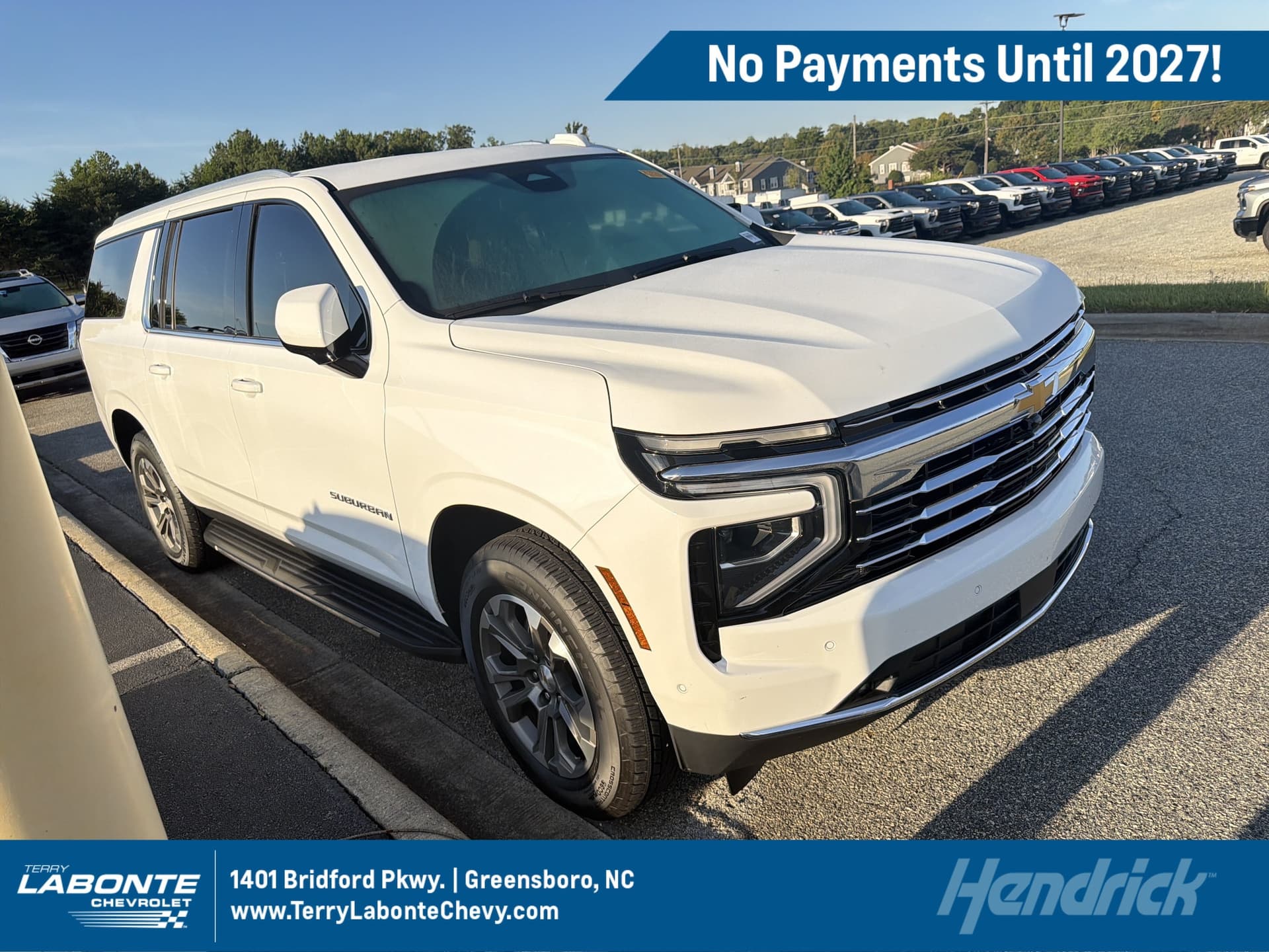2025 Chevrolet Suburban LT — photo 1 of 12