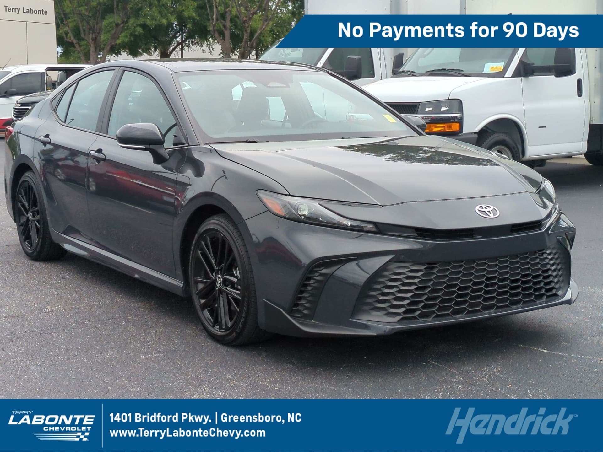 2025 Toyota Camry XSE — photo 1 of 34