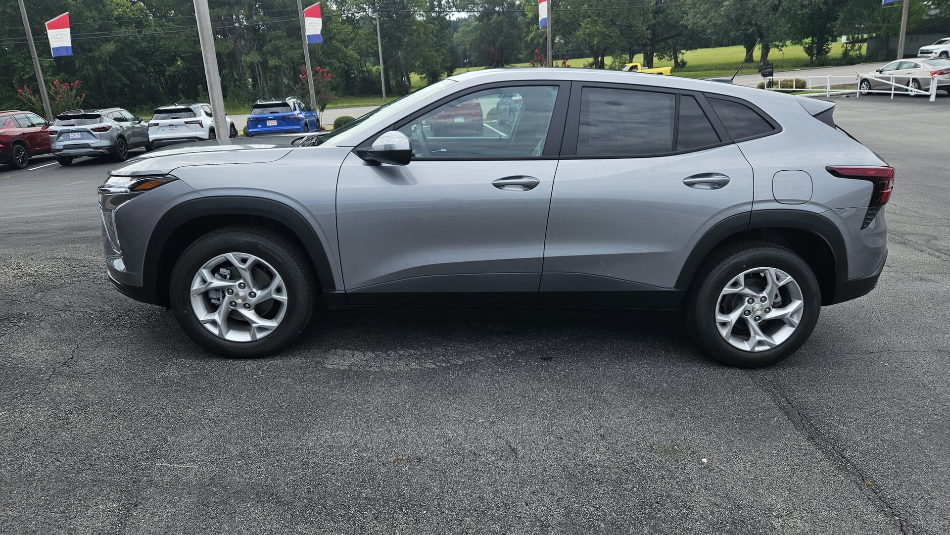 2026 Chevrolet Trax LS — photo 1 of 19