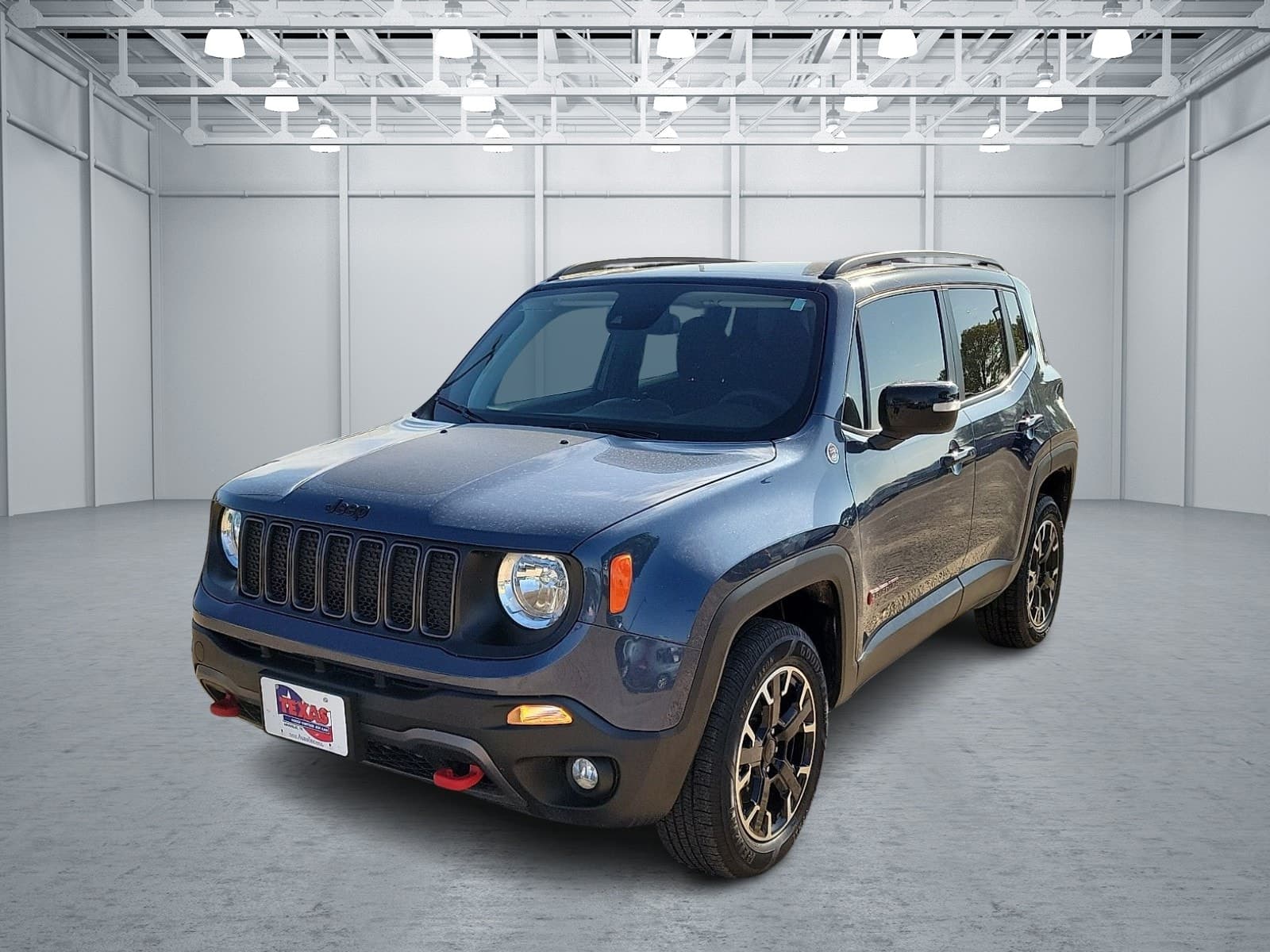 2023 Jeep Renegade Trailhawk — photo 1 of 20