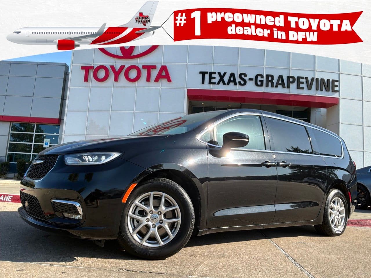 2024 Chrysler Pacifica Touring L — photo 1 of 47