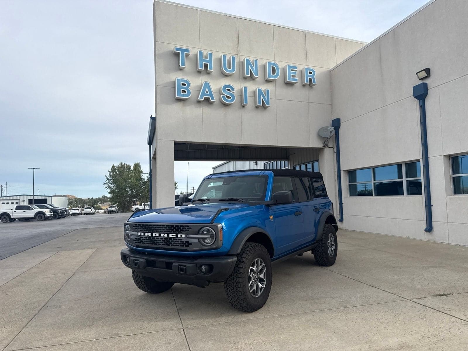 2023 Ford Bronco Badlands — photo 1 of 28