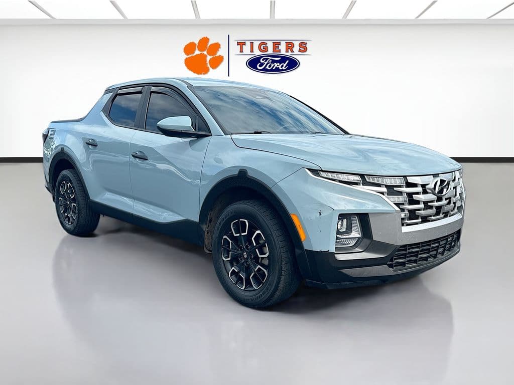 2023 Hyundai Santa Cruz SE — photo 1 of 28