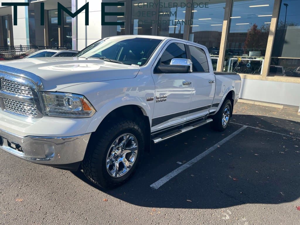 2015 RAM 1500 Laramie — photo 1 of 3