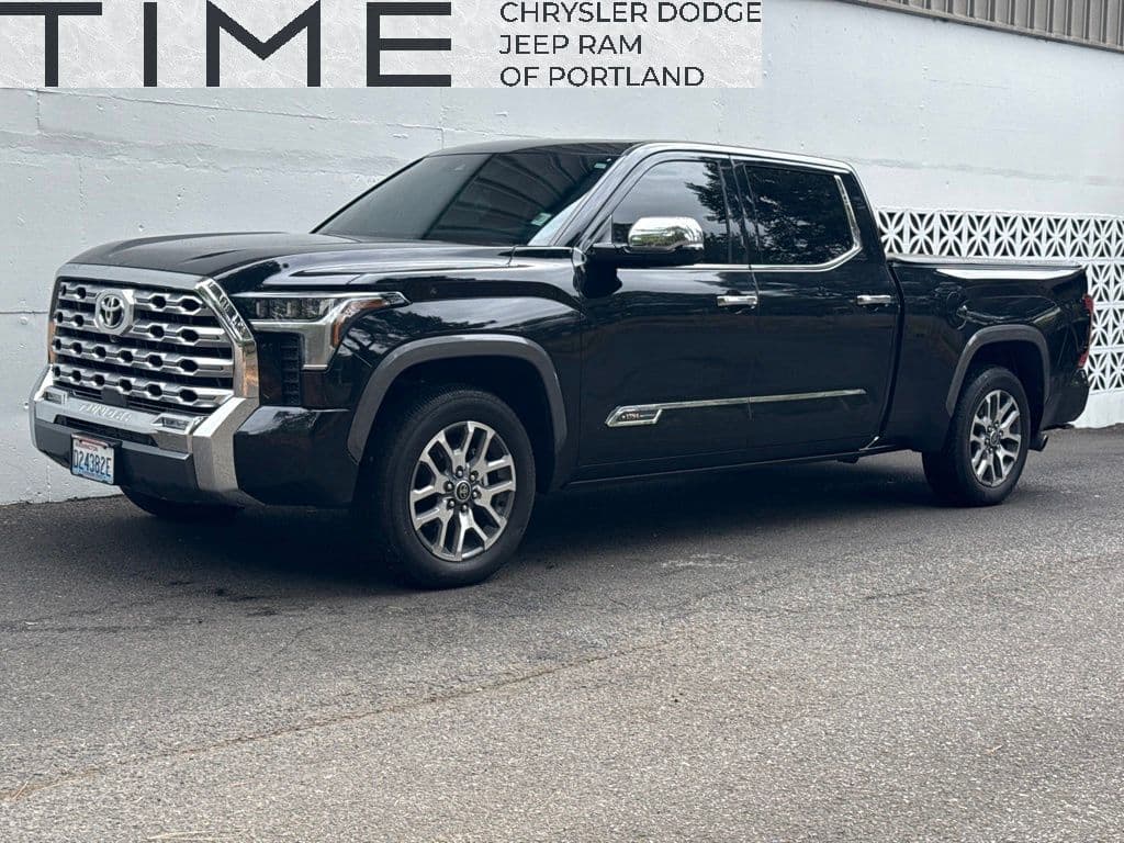 2024 Toyota Tundra 4WD Base — photo 1 of 4